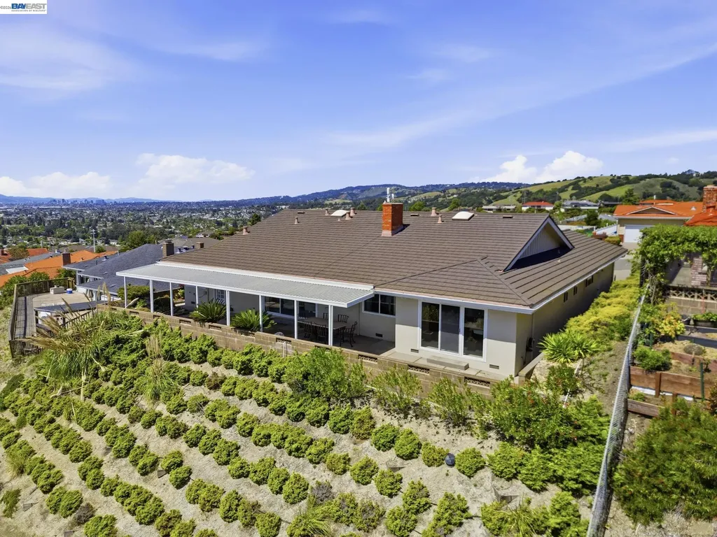 1961 Marineview Drive San Leandro CA 94577