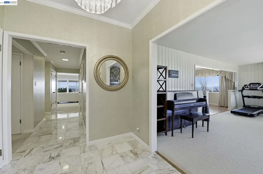 1961 Marineview Drive San Leandro CA 94577