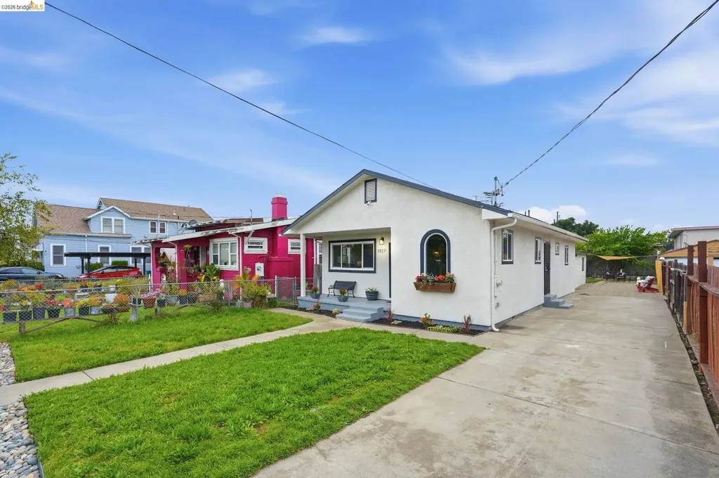 1927 83rd Avenue Oakland CA 94621
