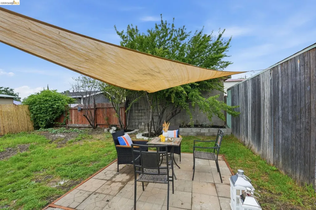 1927 83rd Avenue Oakland CA 94621