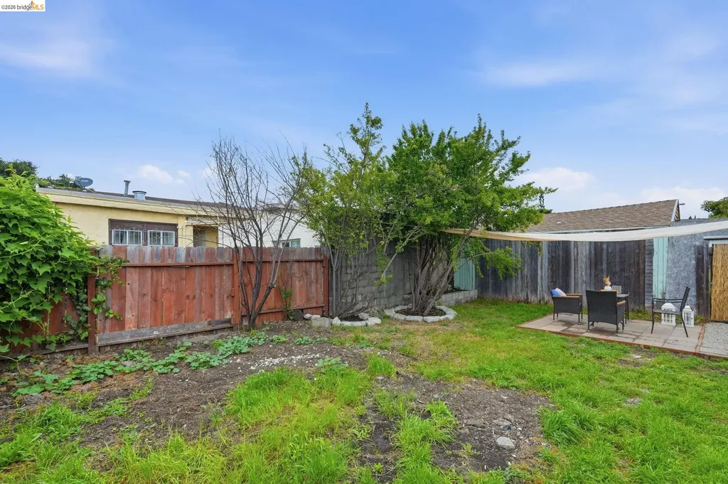 1927 83rd Avenue Oakland CA 94621