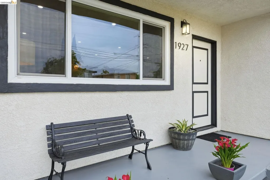 1927 83rd Avenue Oakland CA 94621