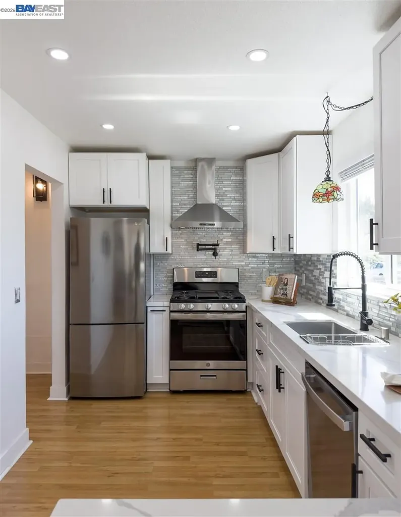 2807 Downer Avenue Richmond CA 94804