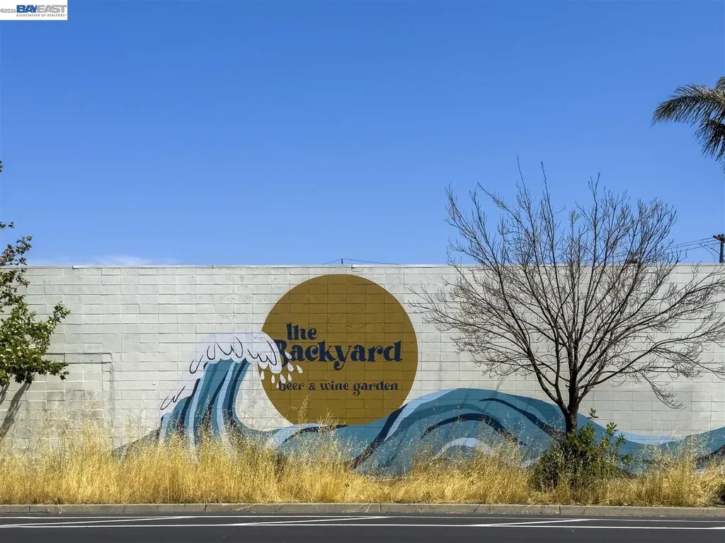 2807 Downer Avenue Richmond CA 94804
