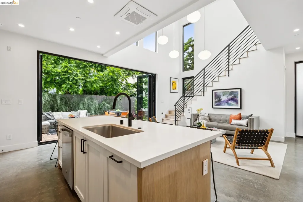 1517 Fairview Street Berkeley CA 94703