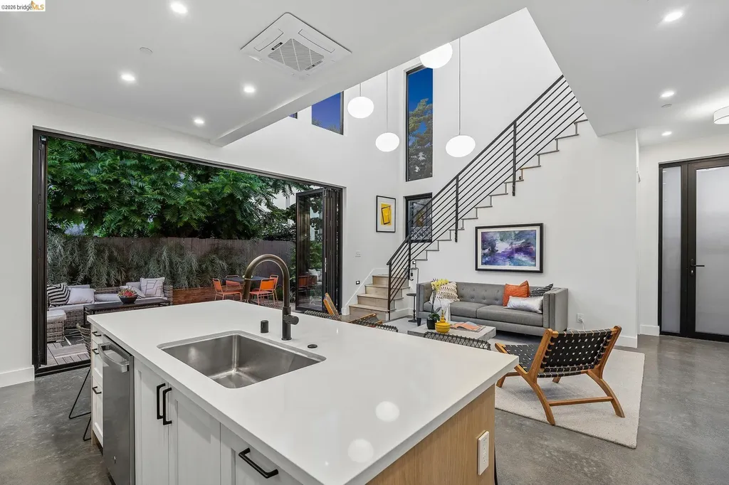 1517 Fairview Street Berkeley CA 94703