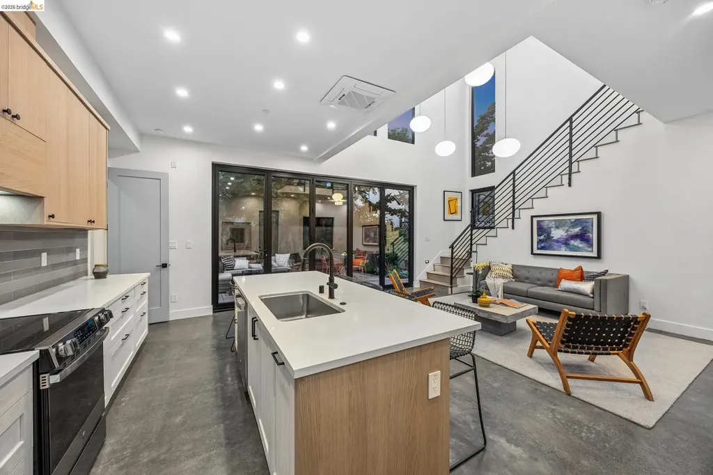 1517 Fairview Street Berkeley CA 94703