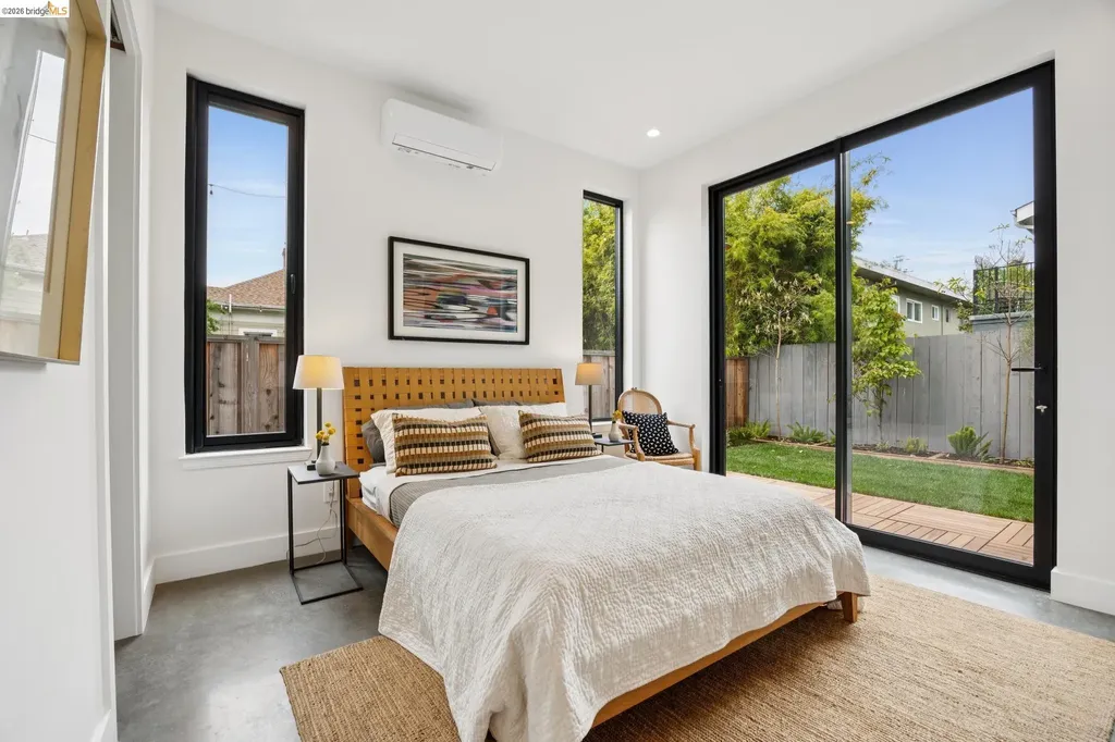 1517 Fairview Street Berkeley CA 94703