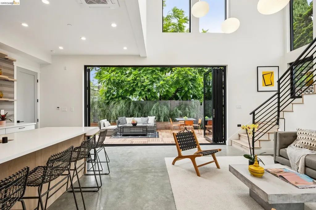 1517 Fairview Street Berkeley CA 94703