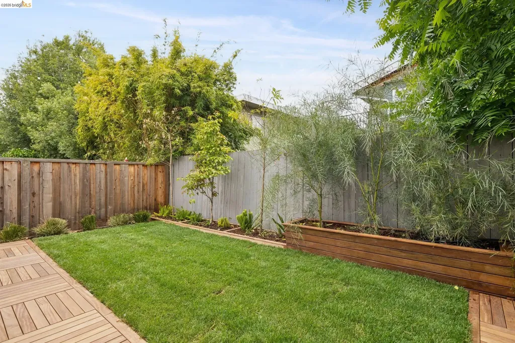 1517 Fairview Street Berkeley CA 94703