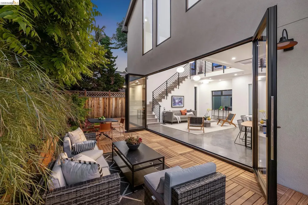 1517 Fairview Street Berkeley CA 94703