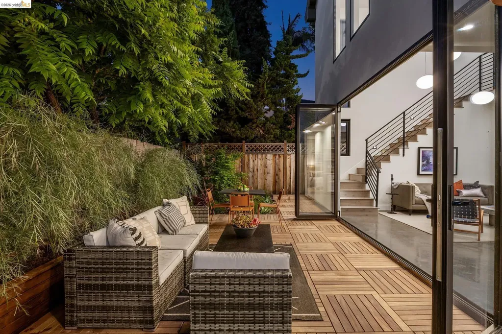 1517 Fairview Street Berkeley CA 94703
