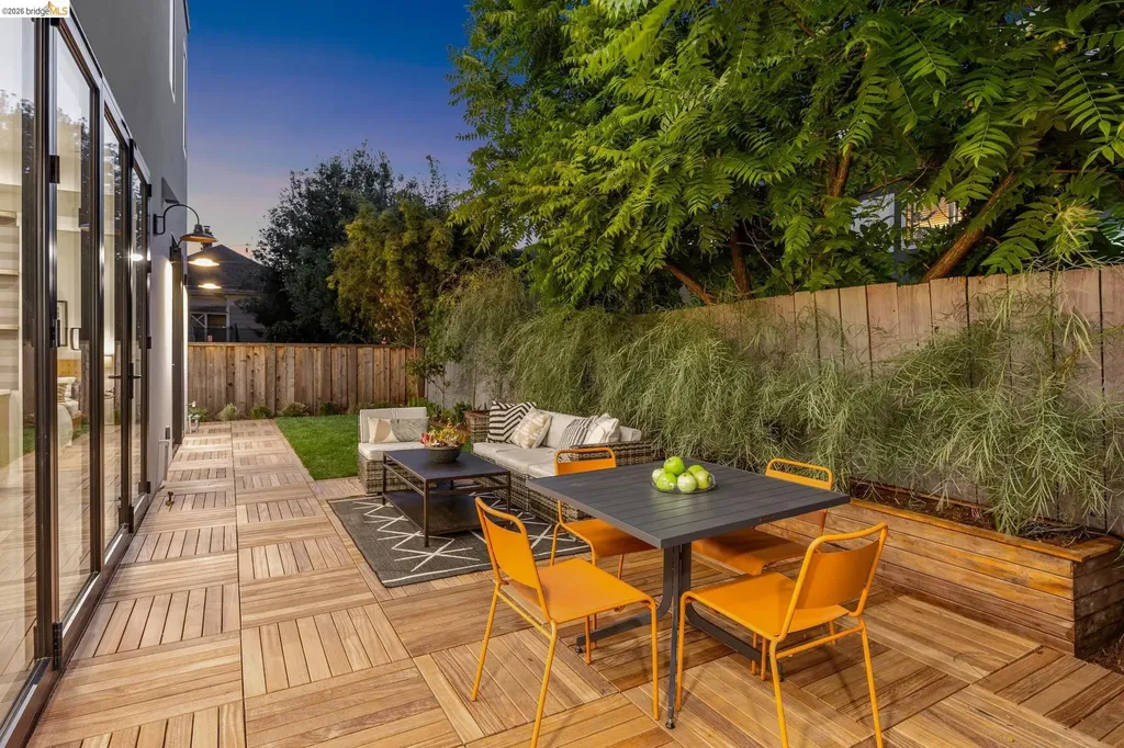 1517 Fairview Street Berkeley CA 94703
