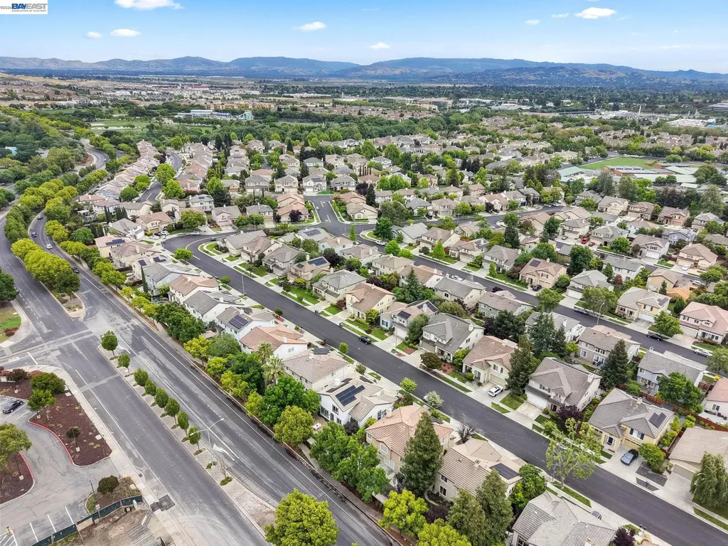 4907 Winterbrook Avenue Dublin CA 94568