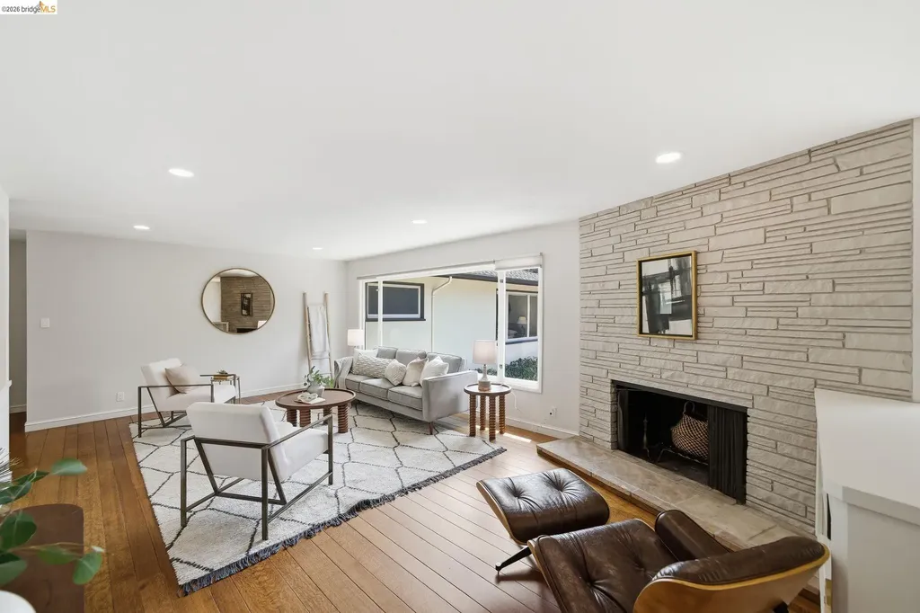 64 Highgate Road Kensington CA 94707