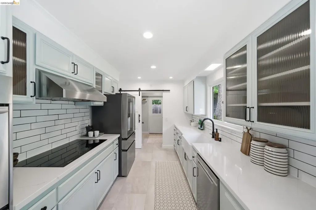64 Highgate Road Kensington CA 94707