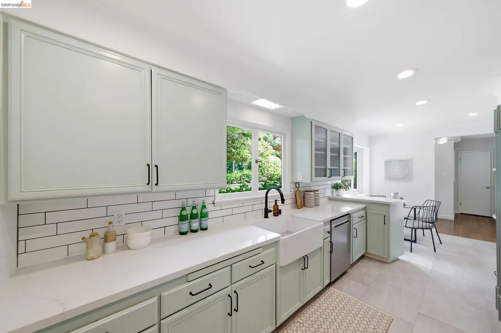 64 Highgate Road Kensington CA 94707