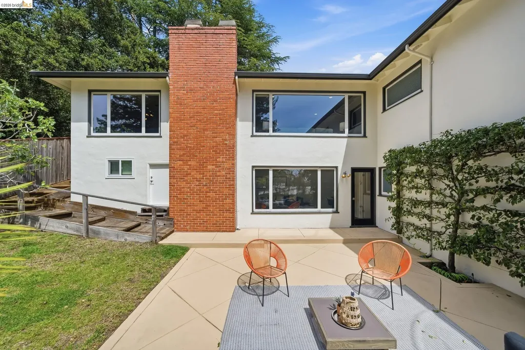 64 Highgate Road Kensington CA 94707