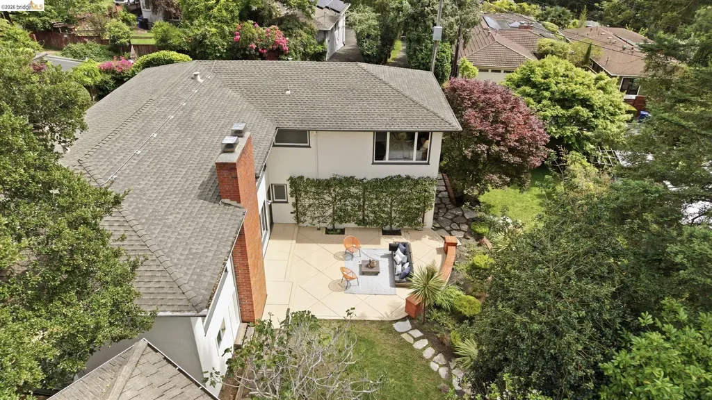 64 Highgate Road Kensington CA 94707