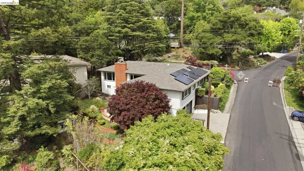 64 Highgate Road Kensington CA 94707