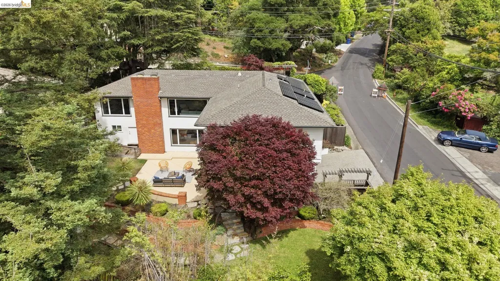 64 Highgate Road Kensington CA 94707