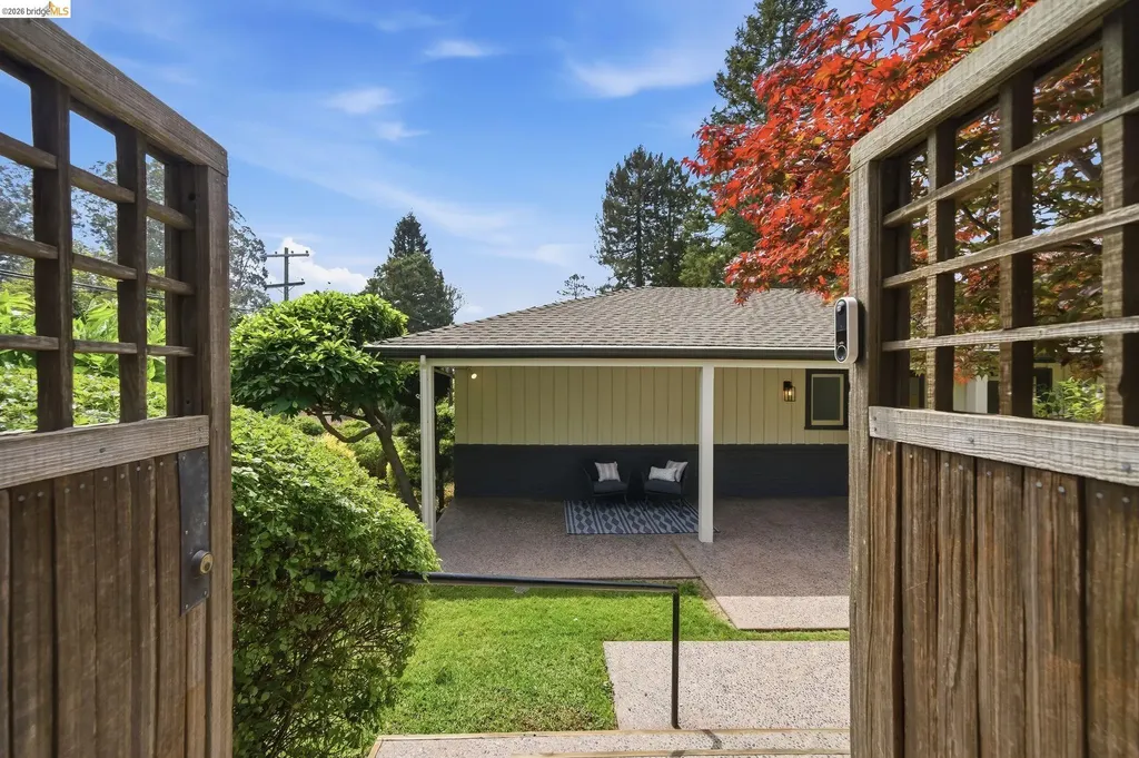 64 Highgate Road Kensington CA 94707