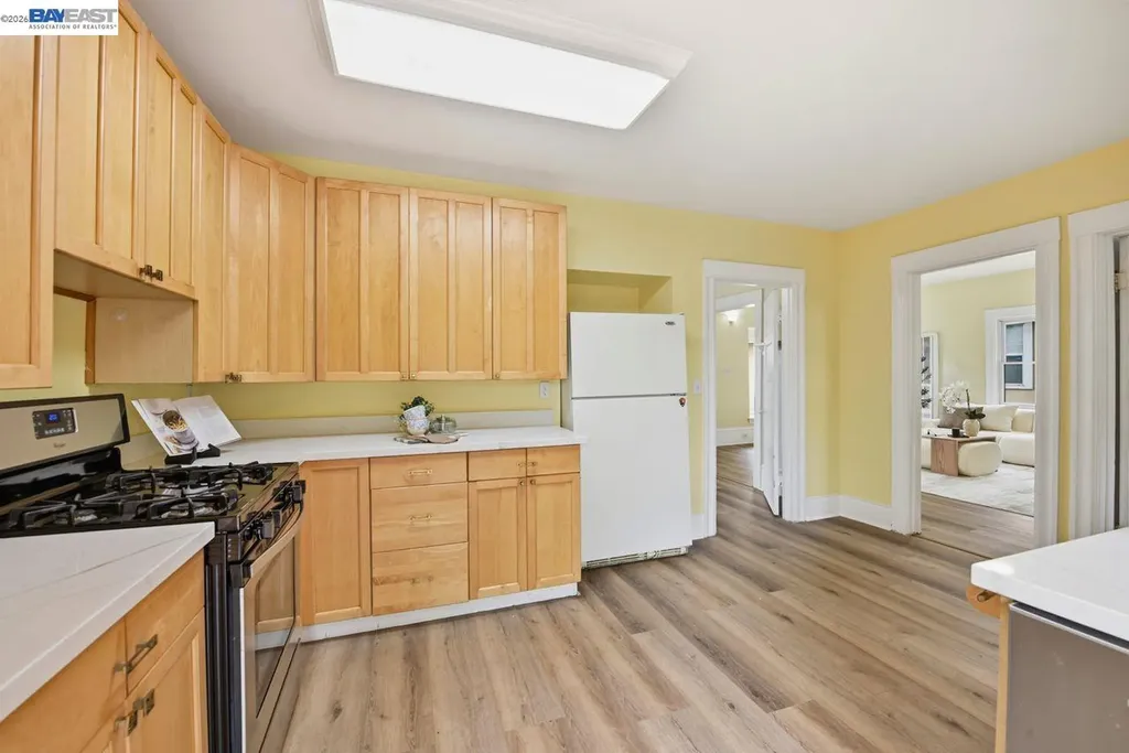 359 Parrott Street San Leandro CA 94577