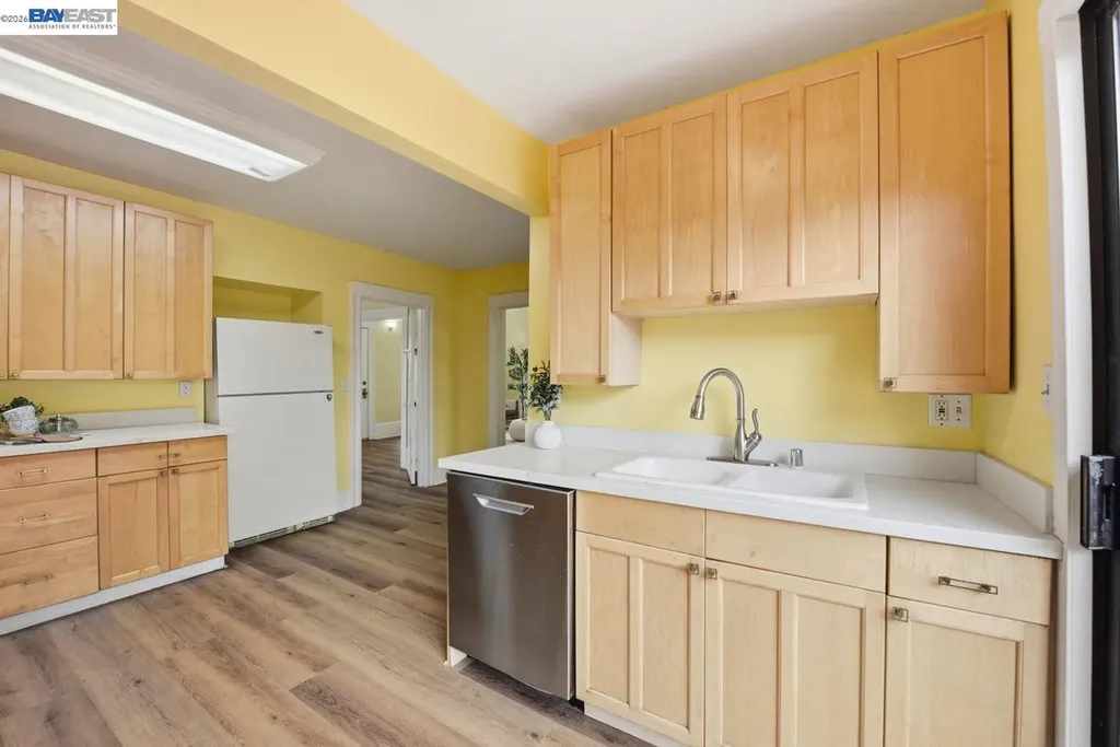 359 Parrott Street San Leandro CA 94577