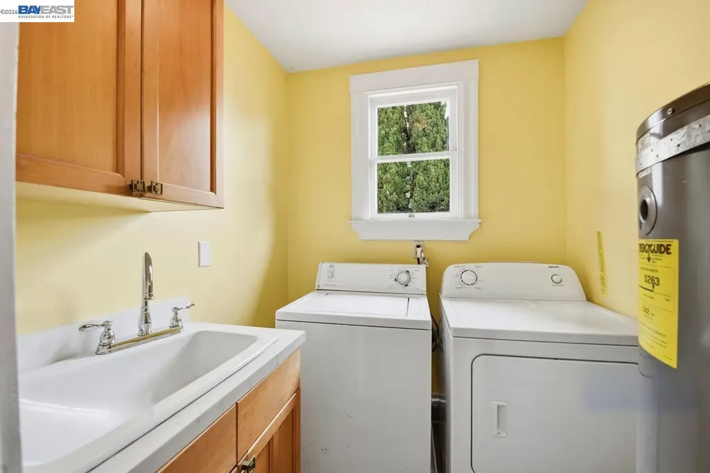 359 Parrott Street San Leandro CA 94577