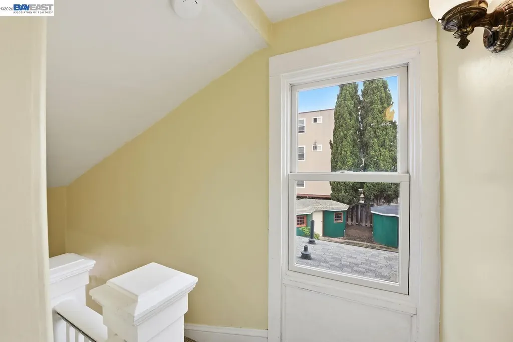359 Parrott Street San Leandro CA 94577