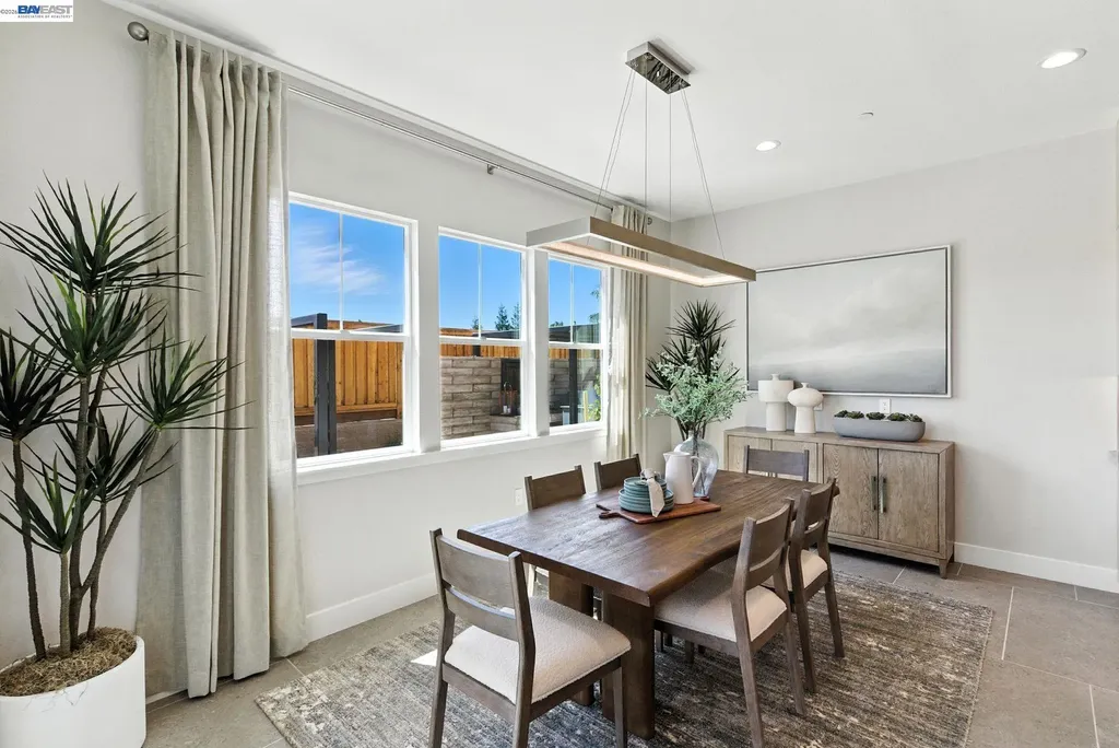 1589 Strathaven Place Brentwood CA 94513