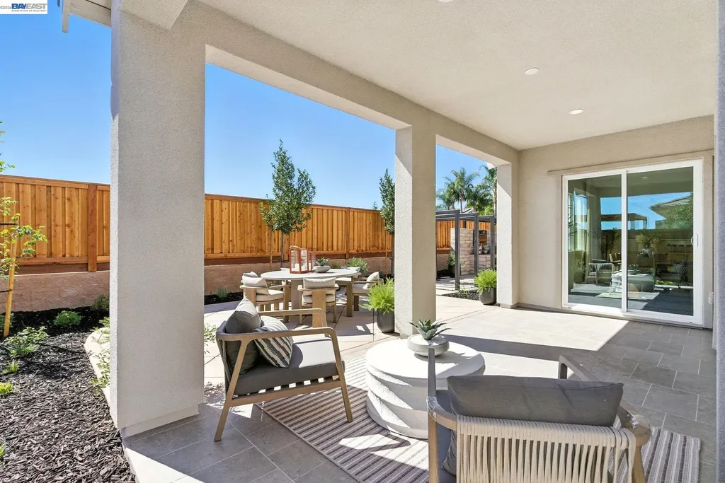 1589 Strathaven Place Brentwood CA 94513