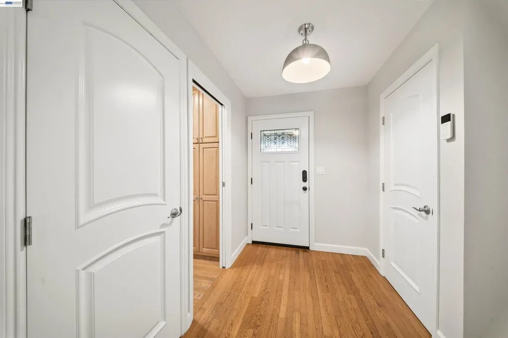 102 Brookfield Drive Moraga CA 94556