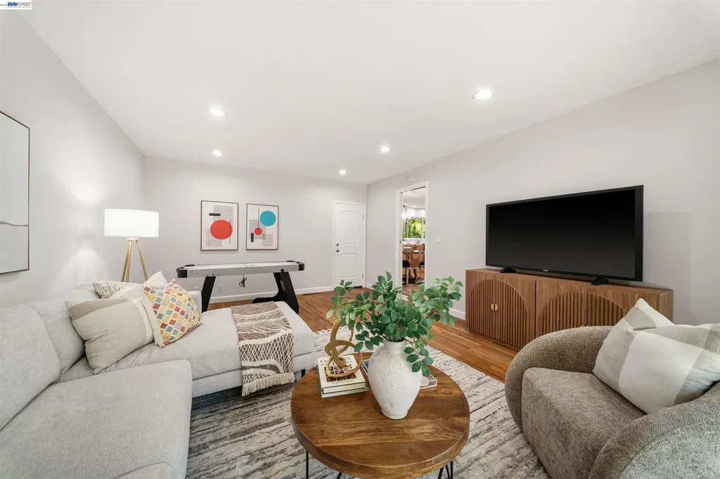 102 Brookfield Drive Moraga CA 94556