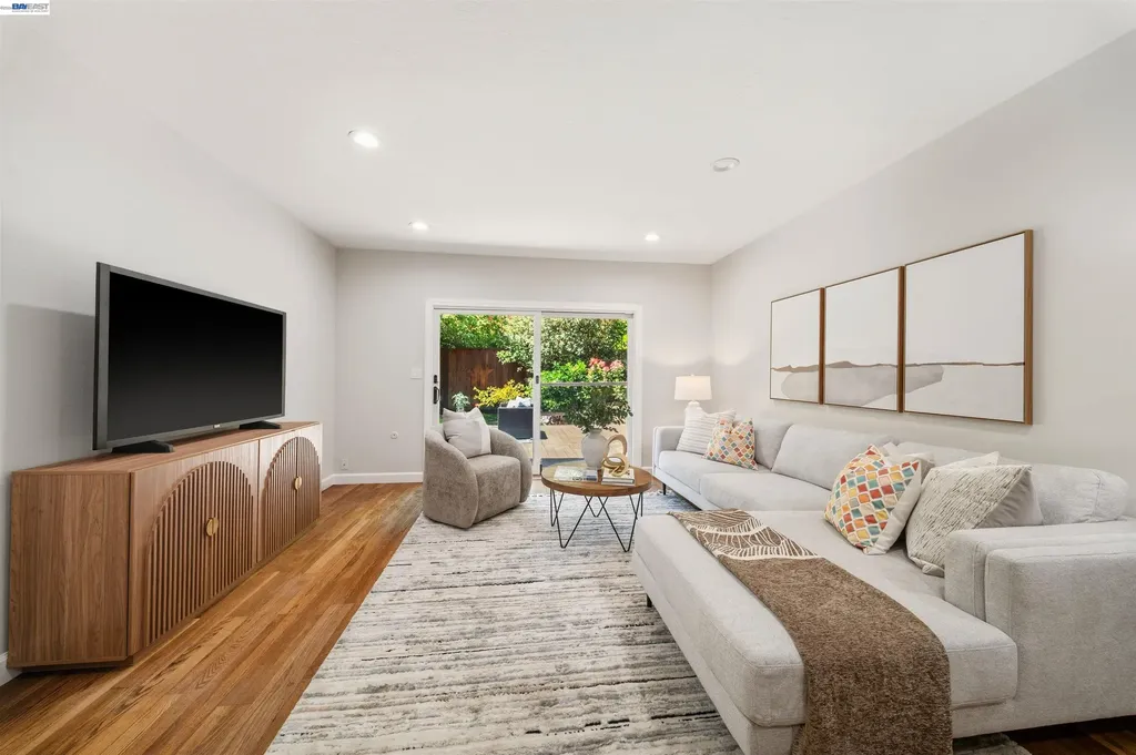102 Brookfield Drive Moraga CA 94556