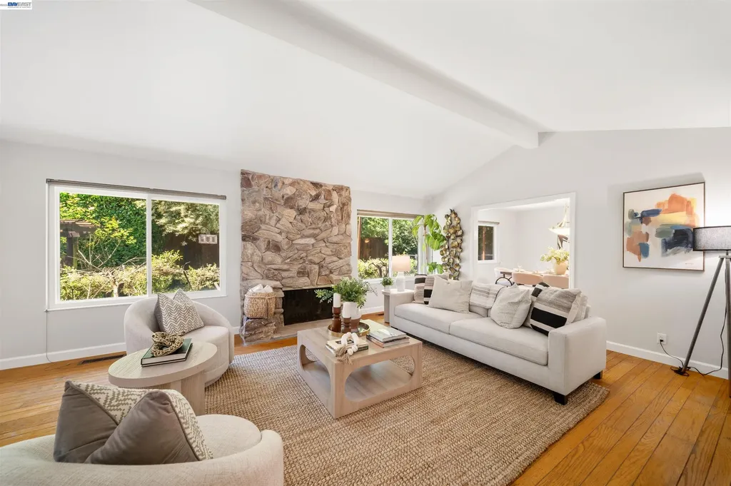 102 Brookfield Drive Moraga CA 94556