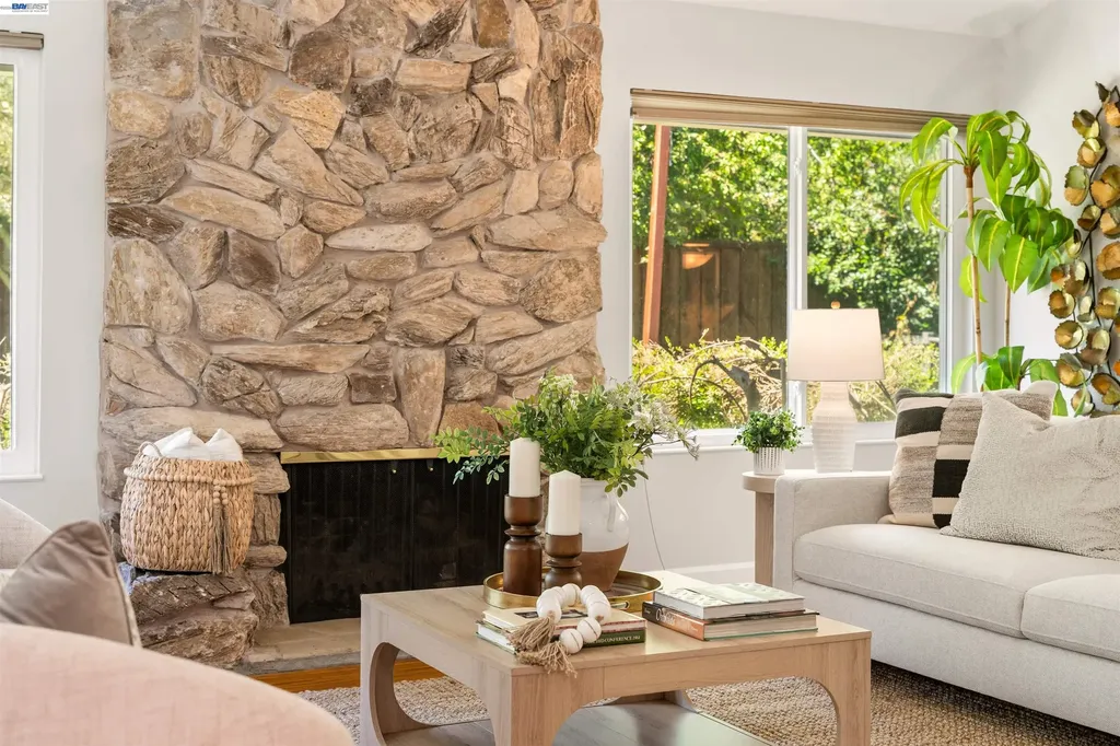 102 Brookfield Drive Moraga CA 94556
