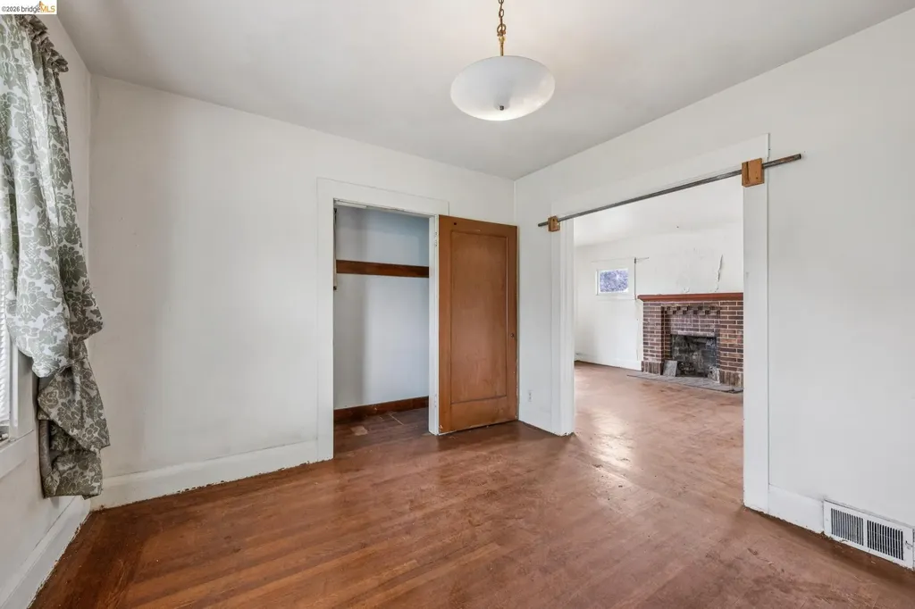 2534 Mathews Street Berkeley CA 94702