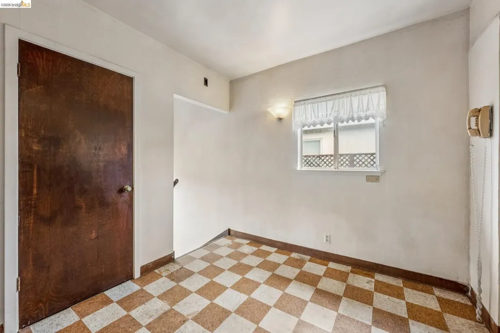 2534 Mathews Street Berkeley CA 94702