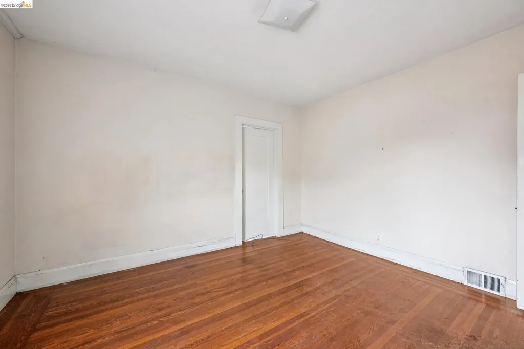 2534 Mathews Street Berkeley CA 94702