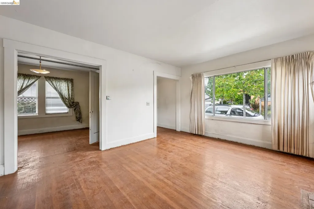 2534 Mathews Street Berkeley CA 94702