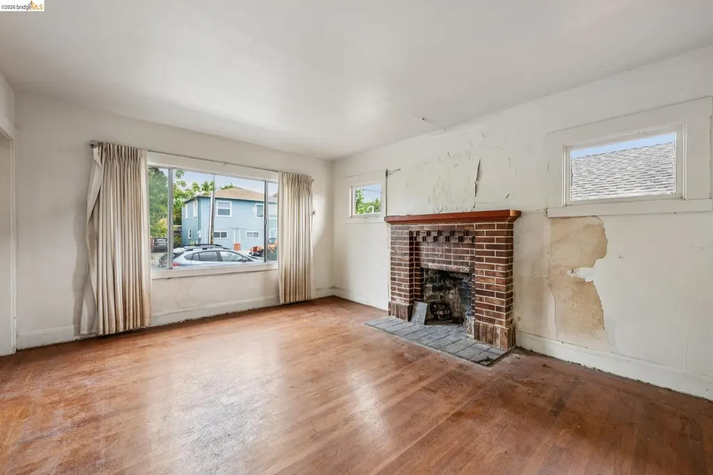 2534 Mathews Street Berkeley CA 94702