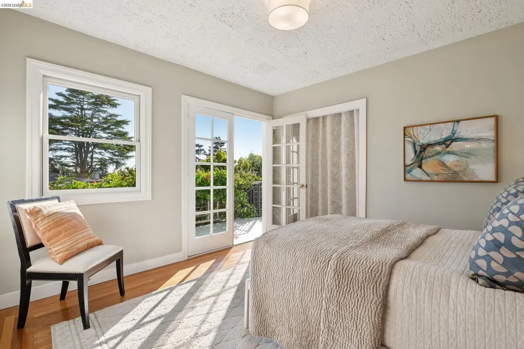 664 Vincente Avenue Berkeley CA 94707