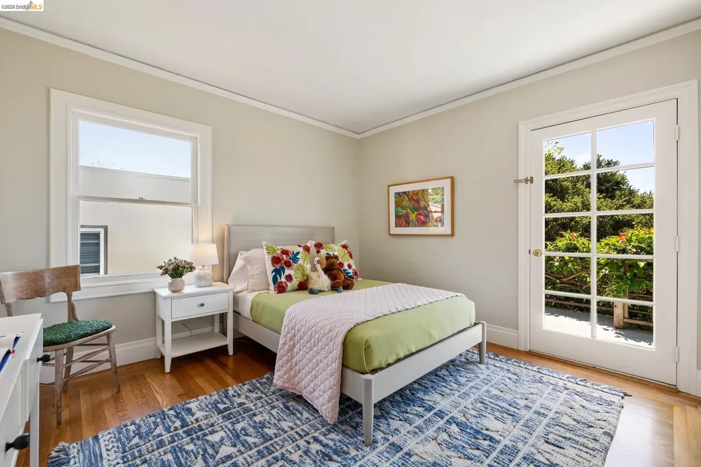 664 Vincente Avenue Berkeley CA 94707