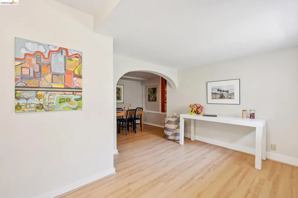 664 Vincente Avenue Berkeley CA 94707