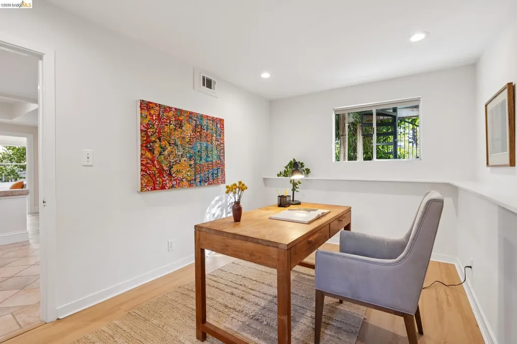 664 Vincente Avenue Berkeley CA 94707