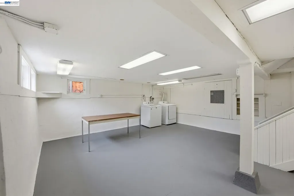 1420 Mound Street Alameda CA 94501