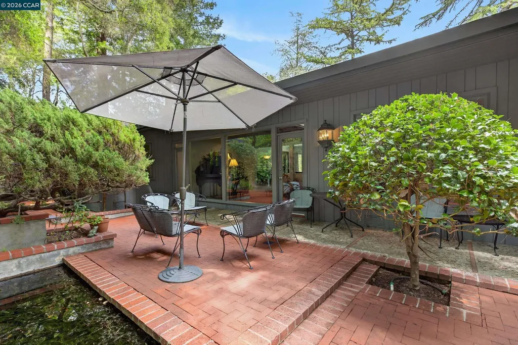 56 Camino Encinas Orinda CA 94563