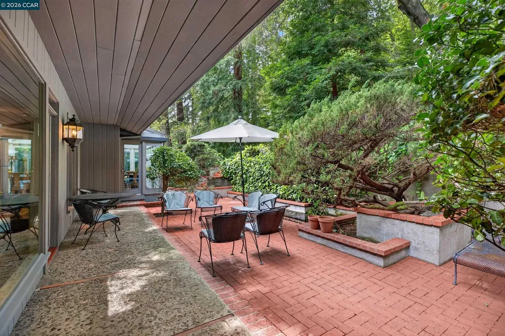 56 Camino Encinas Orinda CA 94563