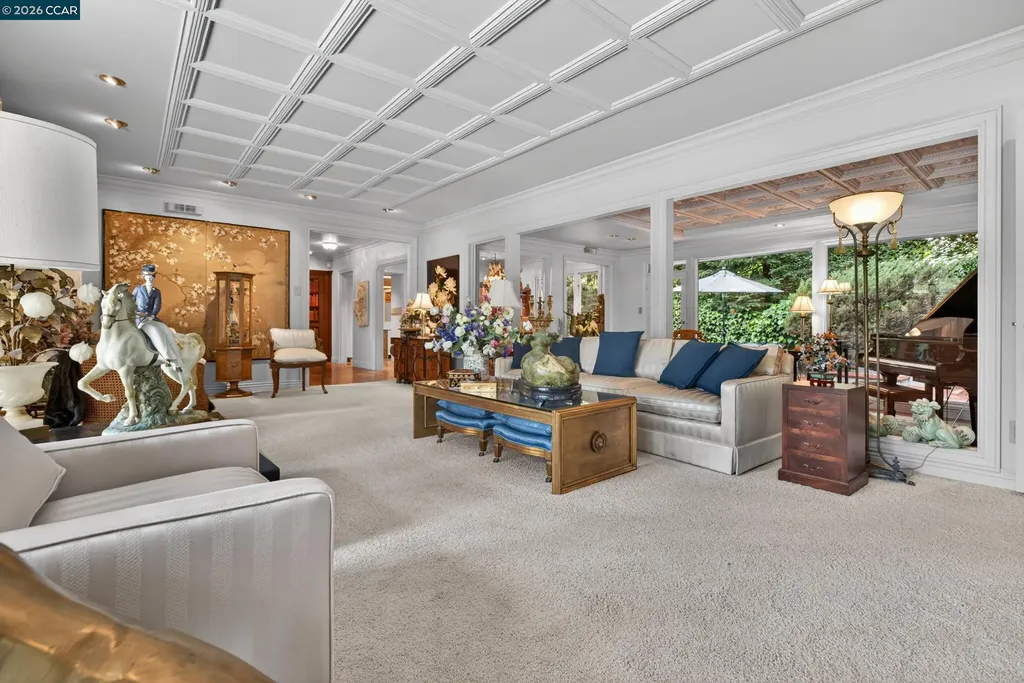 56 Camino Encinas Orinda CA 94563